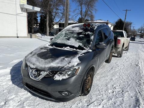 CashForCars Canada | Nissan Rogue Junk Car with Scrap Metal Potential